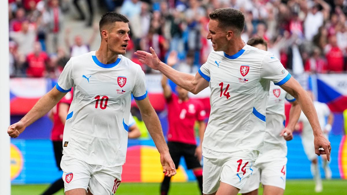 Schick et Souce mènent l’équipe tchèque à la Coupe du Monde de la FIFA 2026