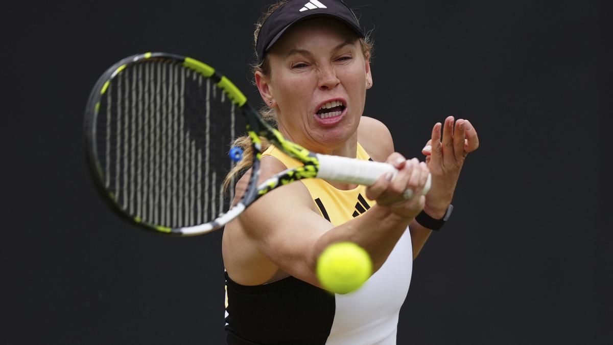 Bad Homburg Open: Wozniacki retires hurt after fall, Badosa knocked out