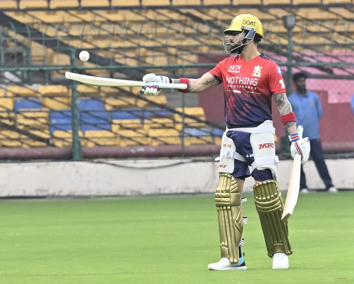 Virat Kohli, o maestro de 37 anos, não diminuiu nem um pouco, embora as rebatidas T20 tenham ganhado ritmo ao longo dos anos