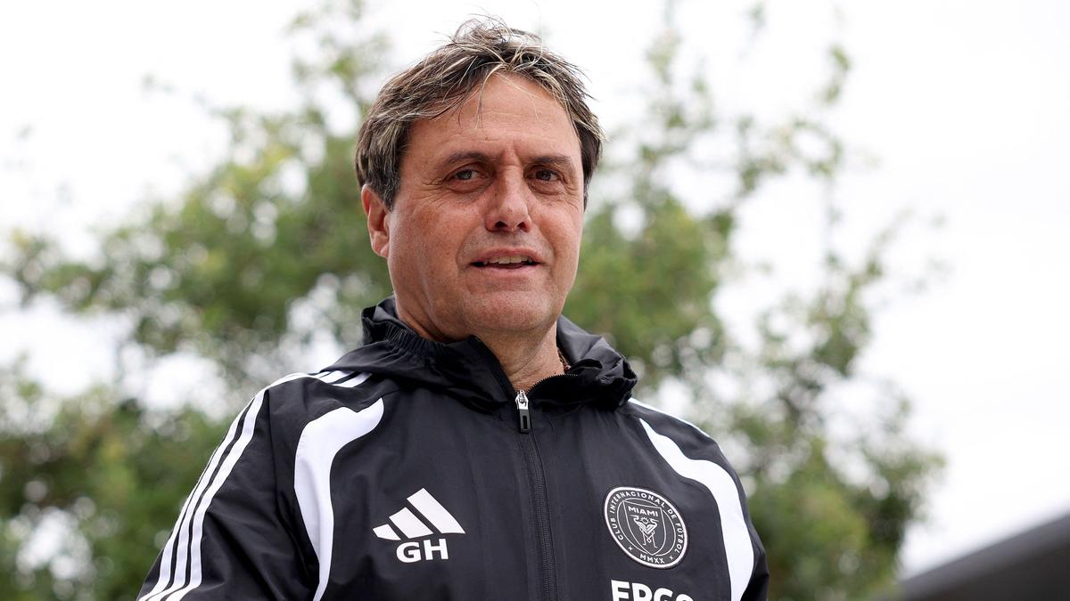 Guillermo Hoyos, ami de longue date de Lionel Messi, a été présenté comme entraîneur de l’Inter Miami