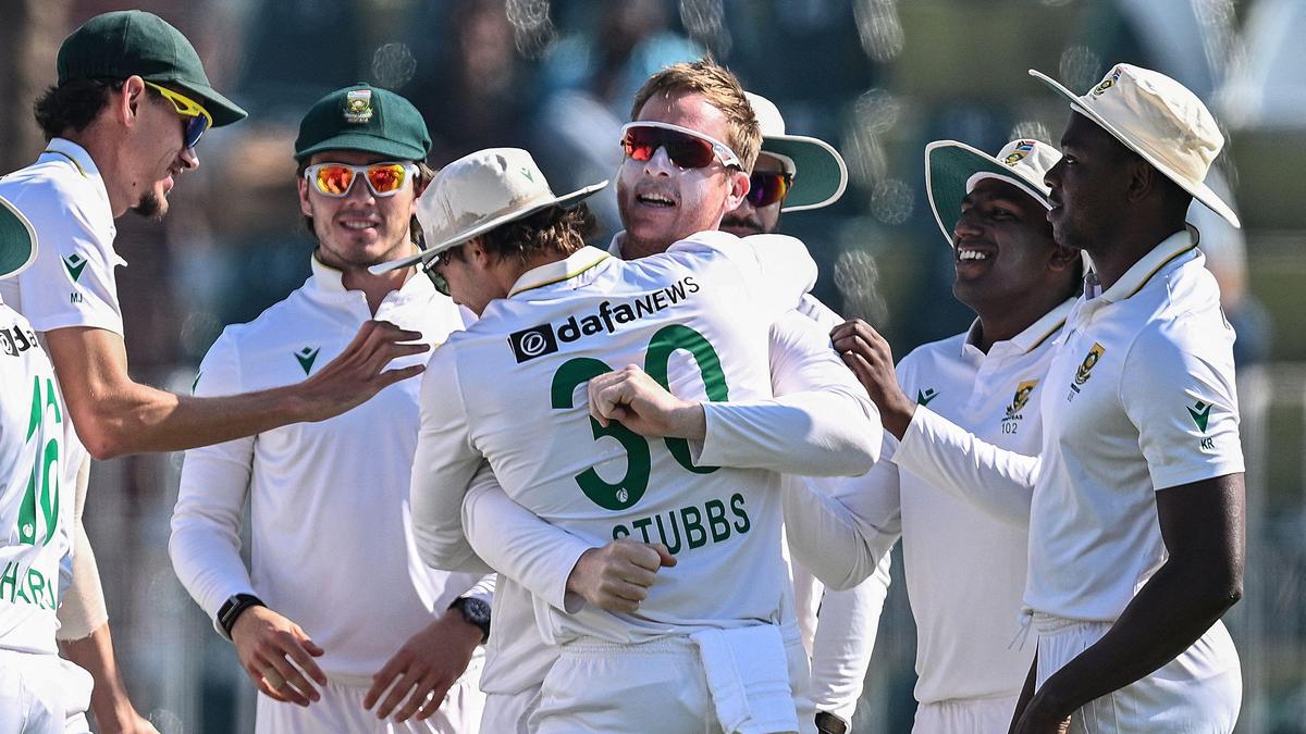PAK vs SA, 2nd Test: Harmer stars as South Africa beats Pakistan to draw series