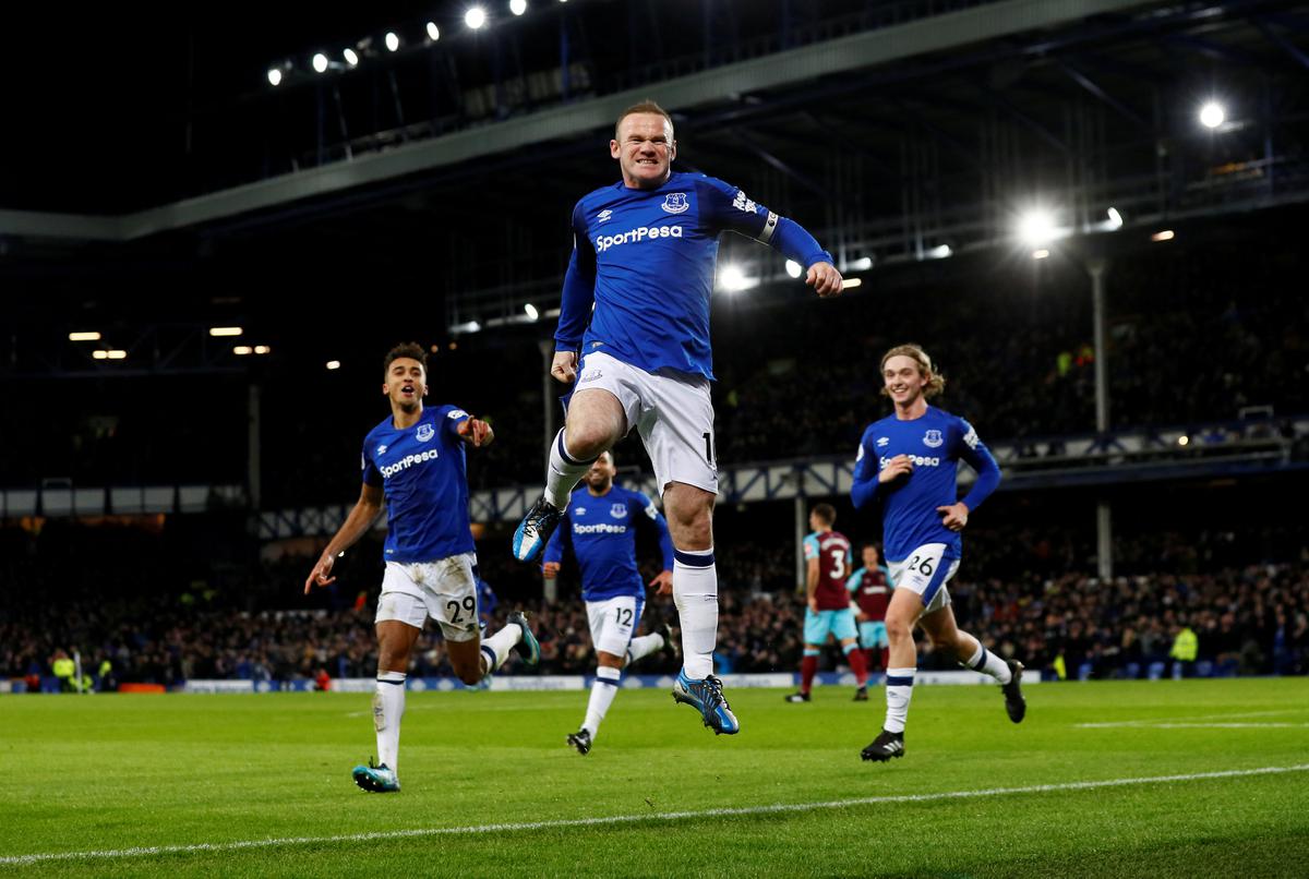 Even though he only played for Everton for one more season, he still managed to score 11 goals in 40 games. 