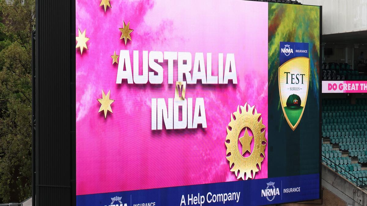 What is Pink Test being played between India and Australia at Sydney Cricket Ground?