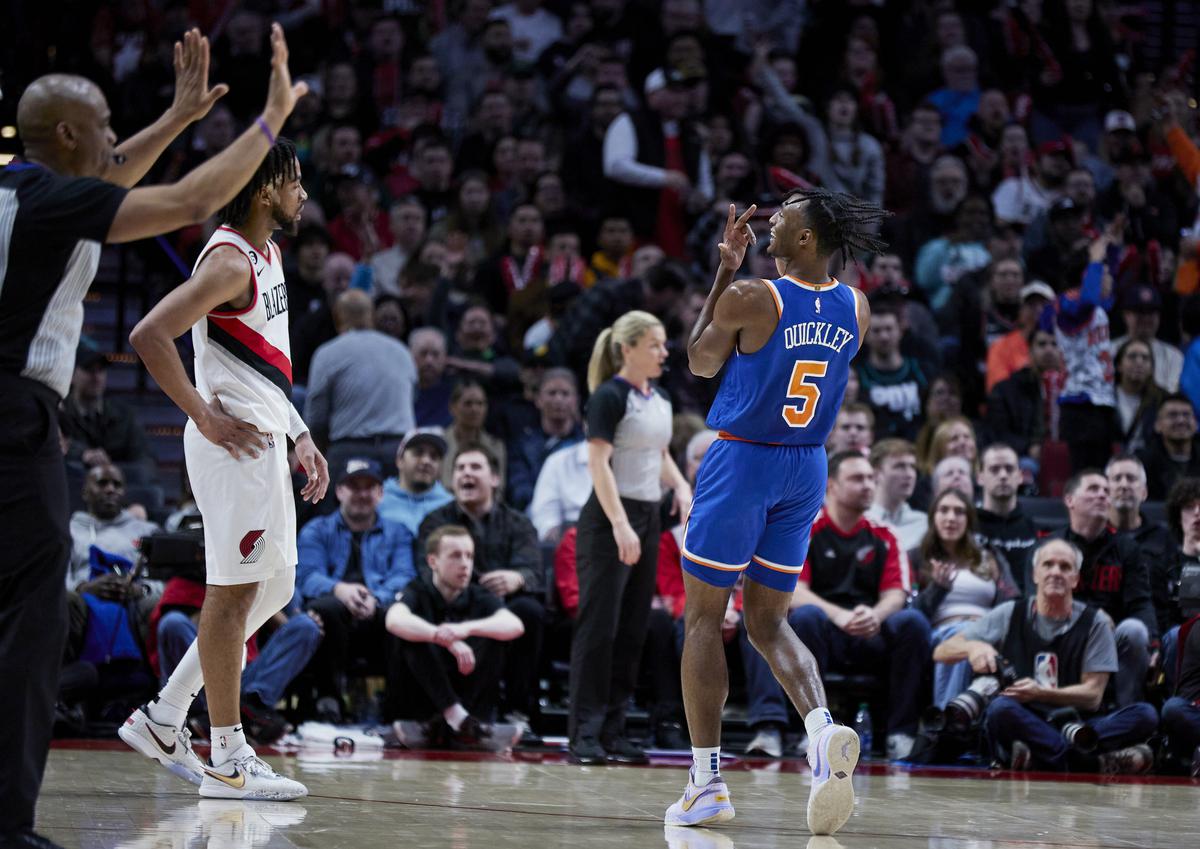 Rockets win to snap Blazers' 13-game winning streak