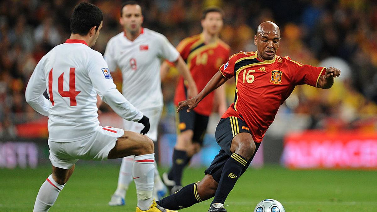 When Aragones asked me to play for Spain, I did not think twice: Marcos Senna