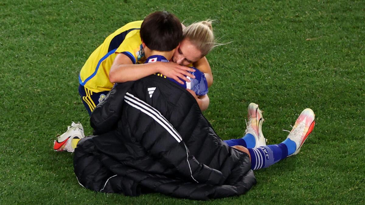 FIFA Women’s World Cup 2023: Sweden’s Andersson shows sporting side by comforting Japan’s Hamano