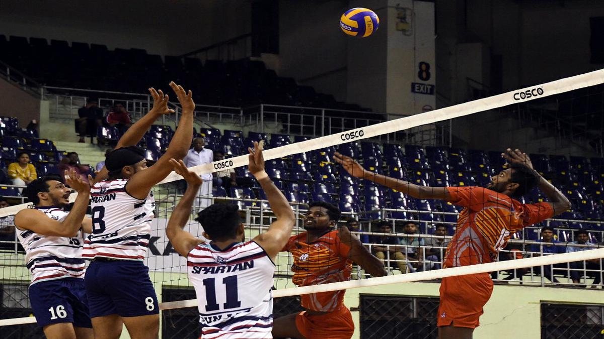 National volleyball championships Tamil Nadu, Railways post easy wins