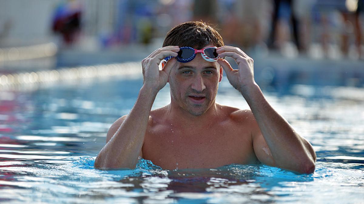 Ryan Lochte targets Tokyo Olympics after comeback swim