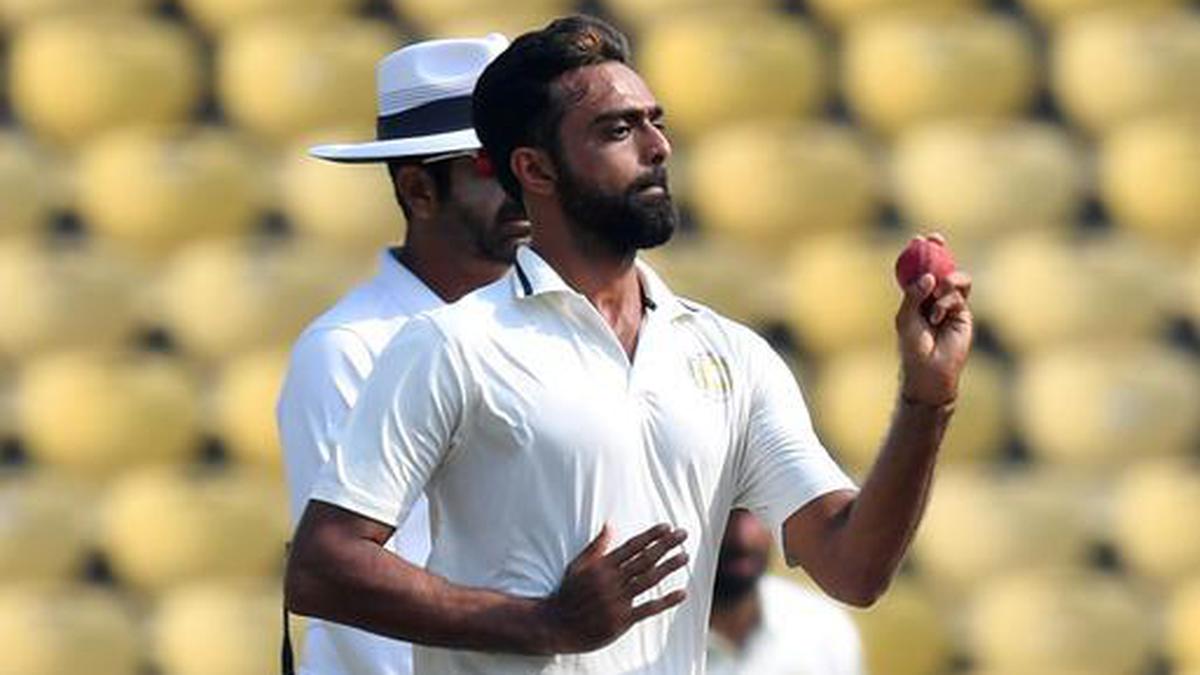 Duleep Trophy Final, Stumps Day 1: Play called off after 49 overs, India Green makes 147/8