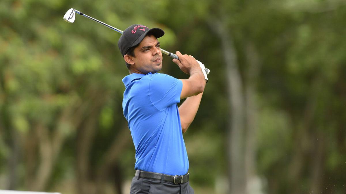 Saqib fires 61 to take three-shot lead in Jaipur Open