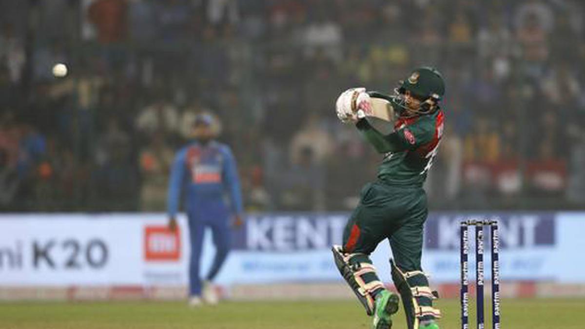 Mushfiqur Rahim shines as Bangladesh goes 1-0 up