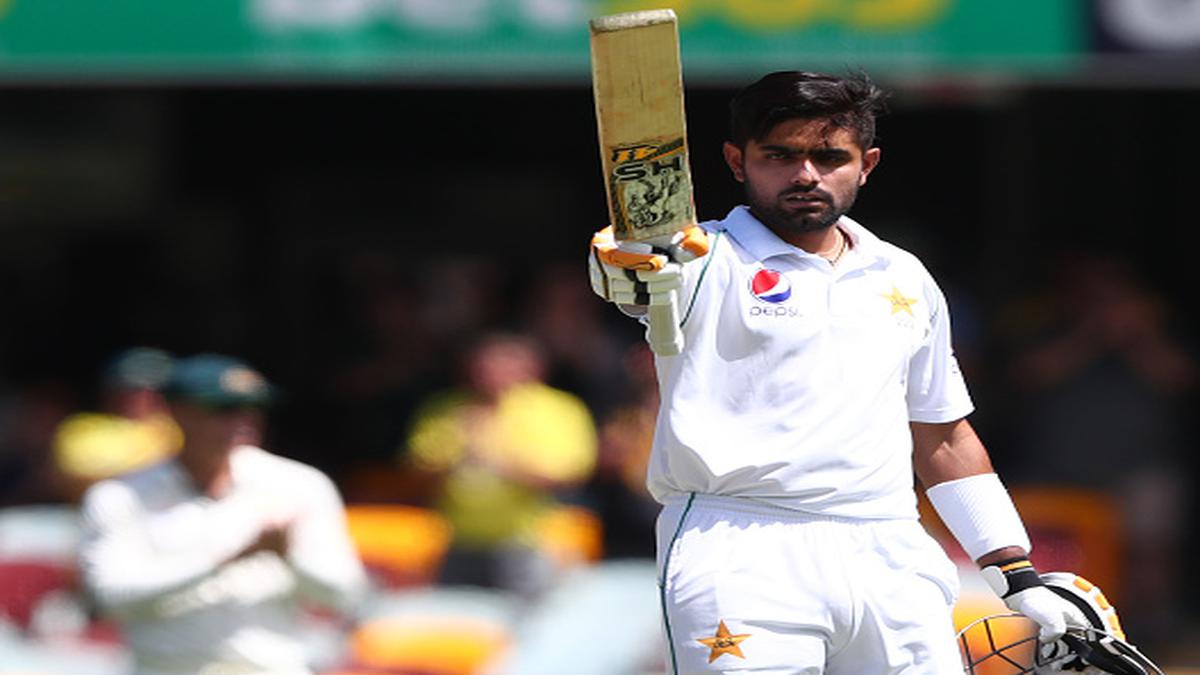 Azam ton in vain, Australia beats Pakistan to take 1-0 lead