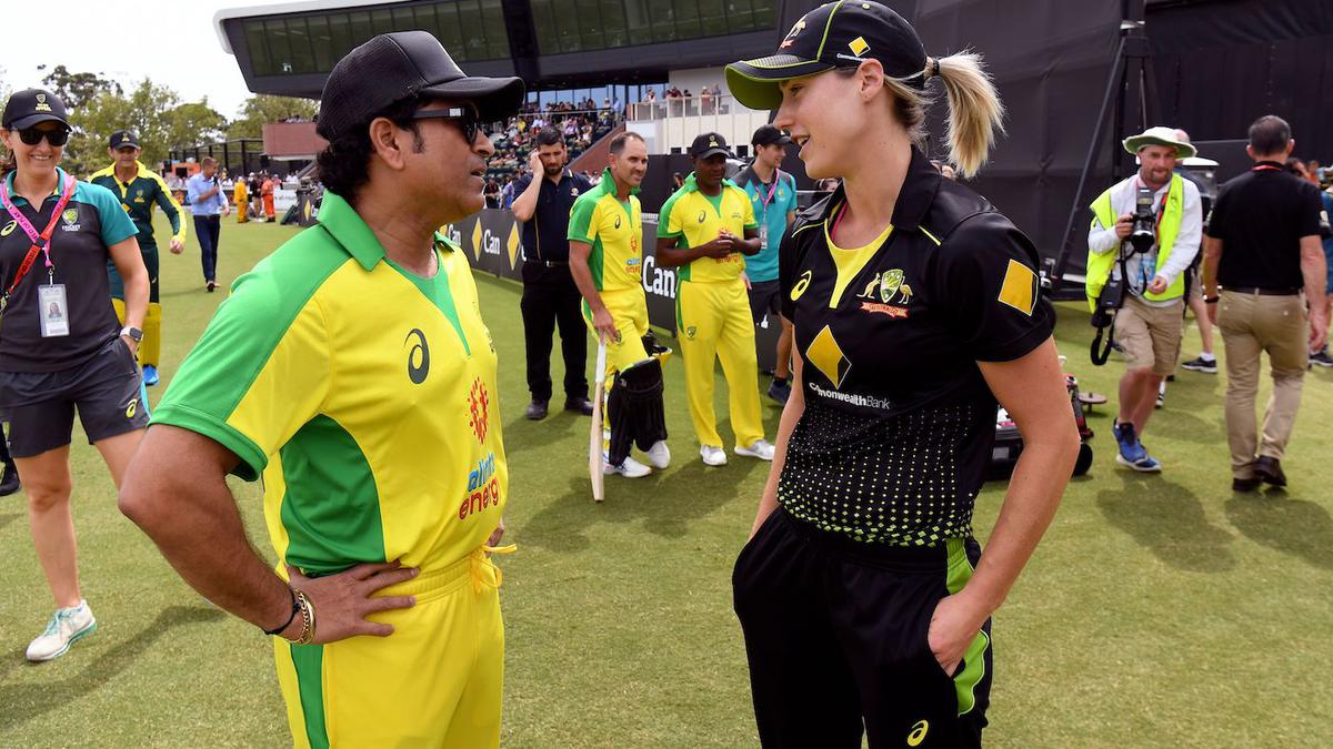 WATCH: Sachin Tendulkar bats against Ellyse Perry at Bushfire Bash