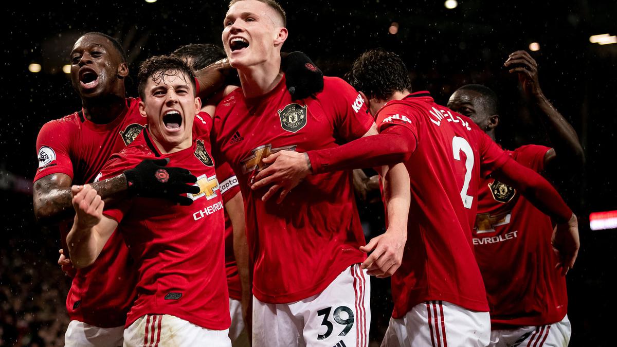 Martial, McTominay shine in Manchester United's derby win over City