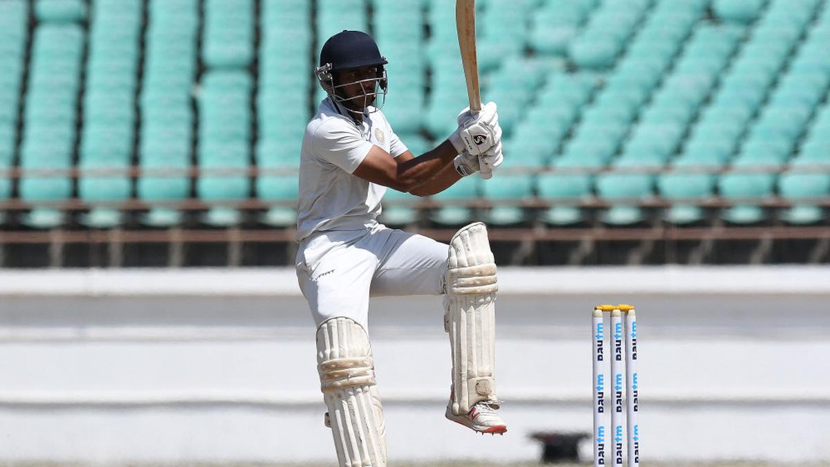 Ranji Trophy Final: Saurashtra, Bengal share honours on Day one