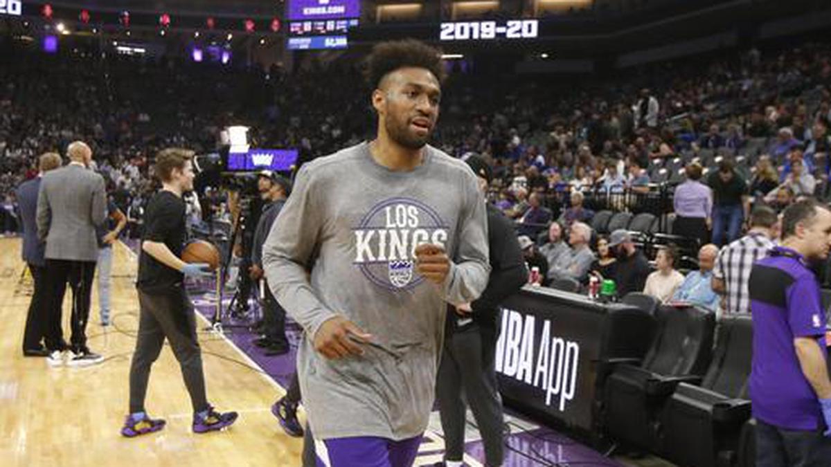 Sacramento Kings' Jabari Parker seen playing tennis after positive test: report