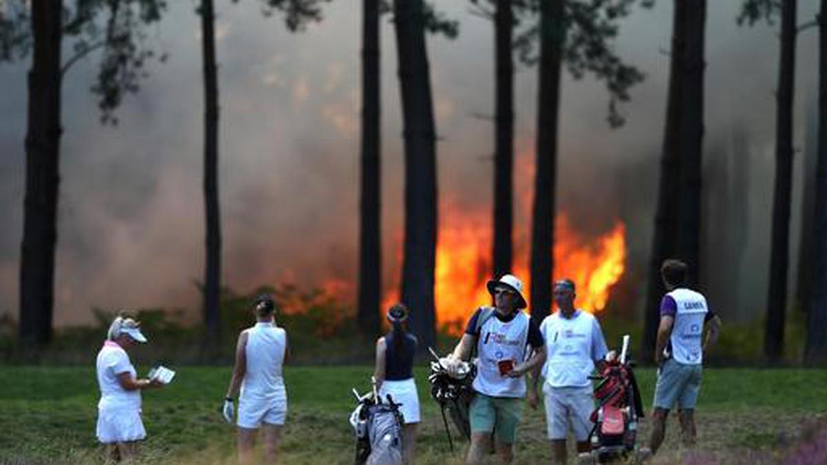 Golf: Wentworth women's event abandoned after fire on course