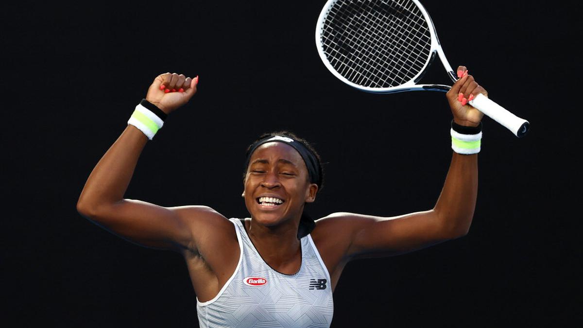 Coco Gauff, 16, beats No. 2 seed to reach Lexington quarters