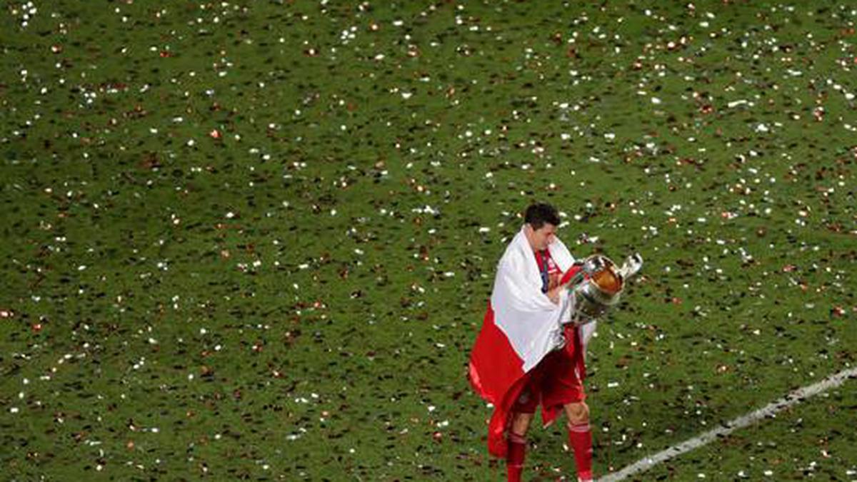 Bayern Munich celebrates after a football festival without fans