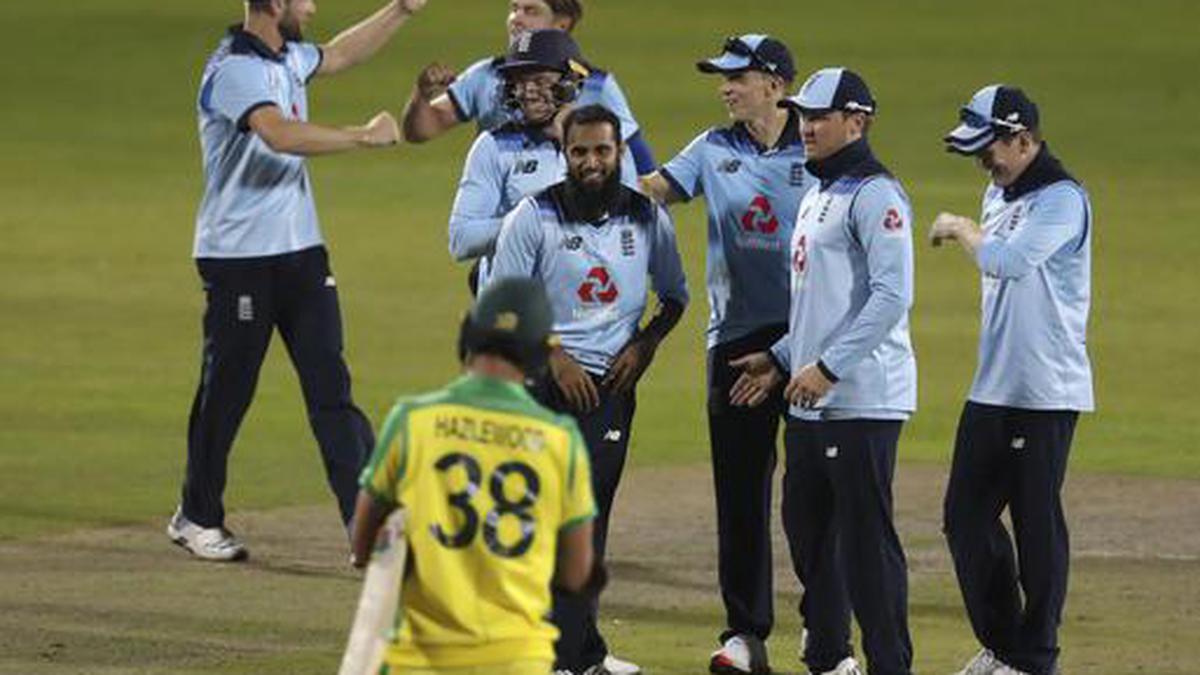 England beats Australia by 24 runs to win second ODI