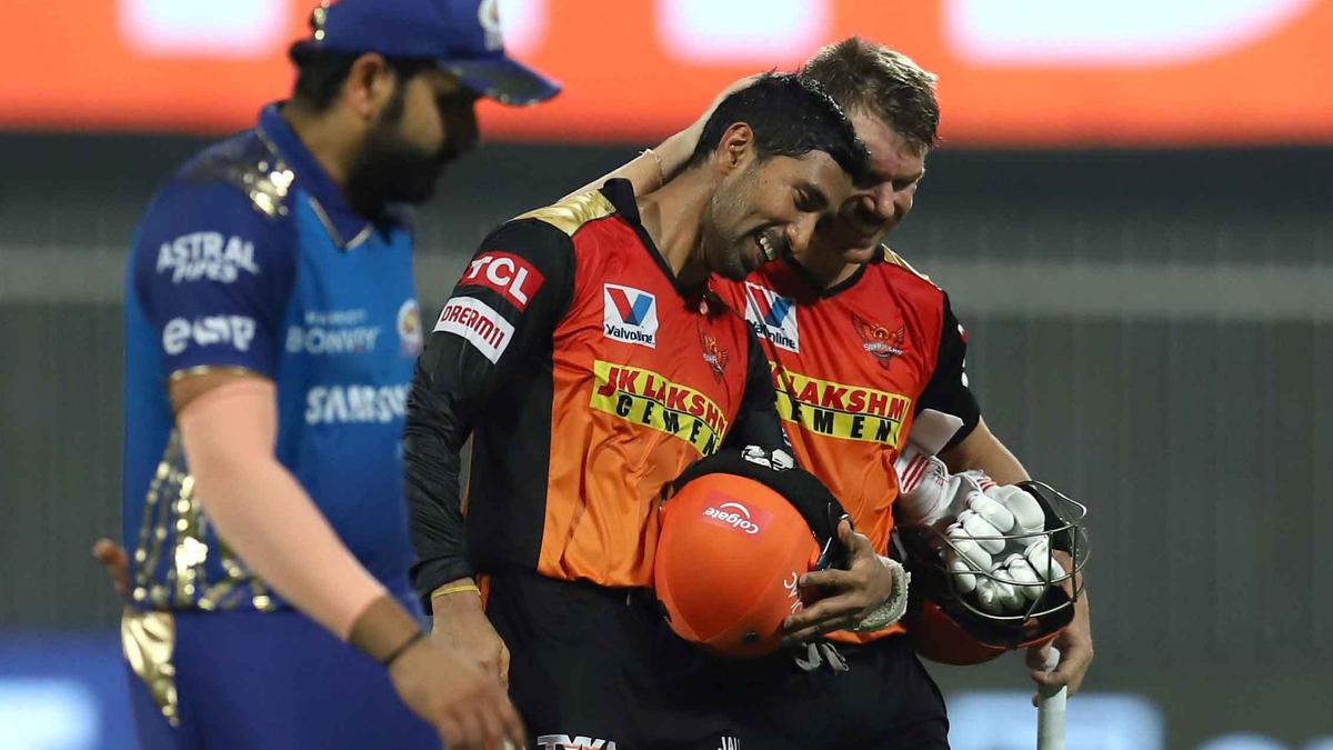 IPL 2020: Sunrisers Hyderabad thrashes Mumbai Indians by 10 wickets to enter playoffs