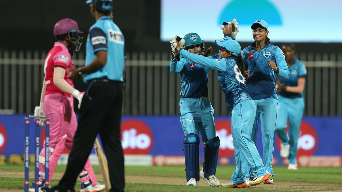 Women's T20 Challenge Highlights: Supernovas beats Trailblazers, both qualify for final