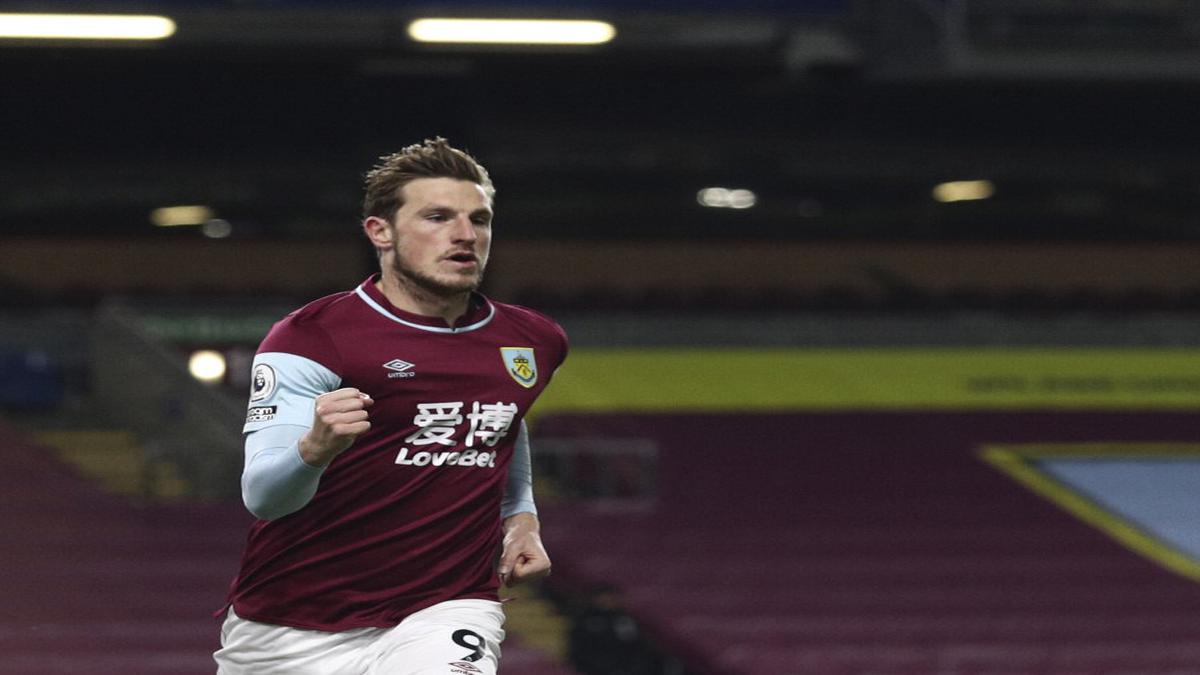 Burnley 1-0 Crystal Palace: Wood shines in Burnley's win - football news