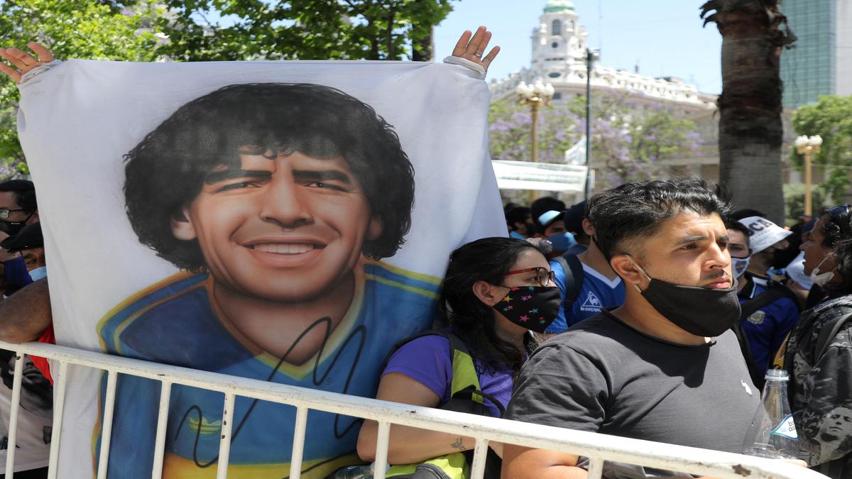 Tearful thousands bid farewell to Maradona in Argentina - Football News - Sportstar