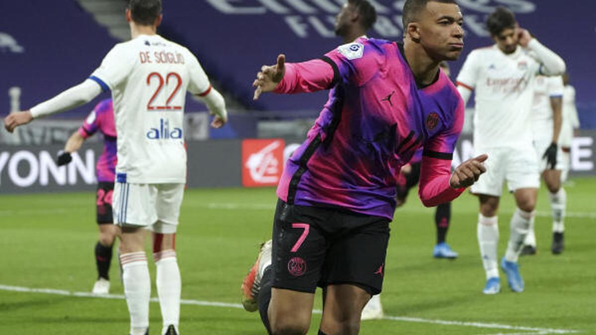 Ligue 1 Psg Vs Lyon Kylian Mbappe Scores Twice As Paris Saint Germain Goes Top In Six Goal 6388