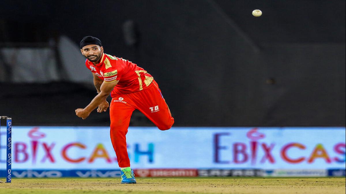 IPL 2021: Yuvraj 'very happy' for Harpreet after all-rounder's match-winning show against RCB