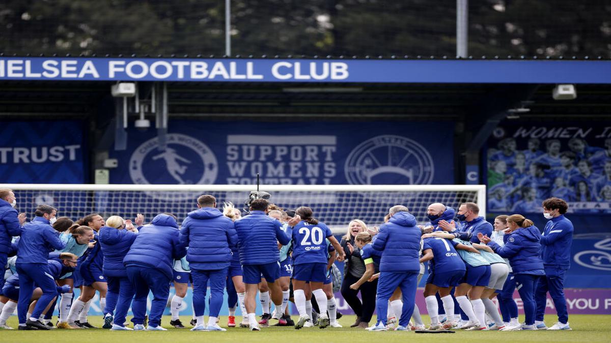 Chelsea set sights on Barca upset in Women's CL final