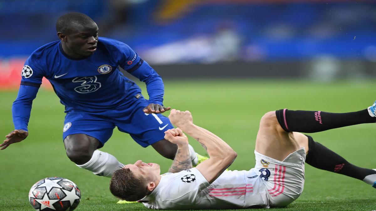 Fit-again Kante, Kovacic boost Chelsea ahead of Leicester final