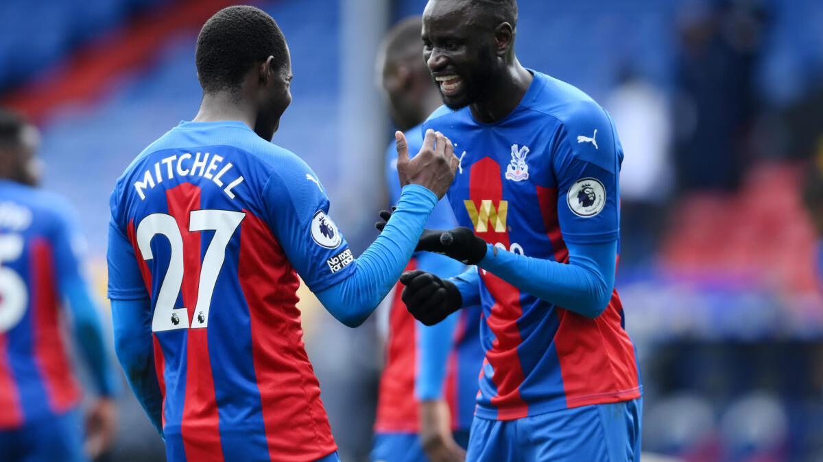 Palace strikes late to sink Villa 3-2 in thrilling clash