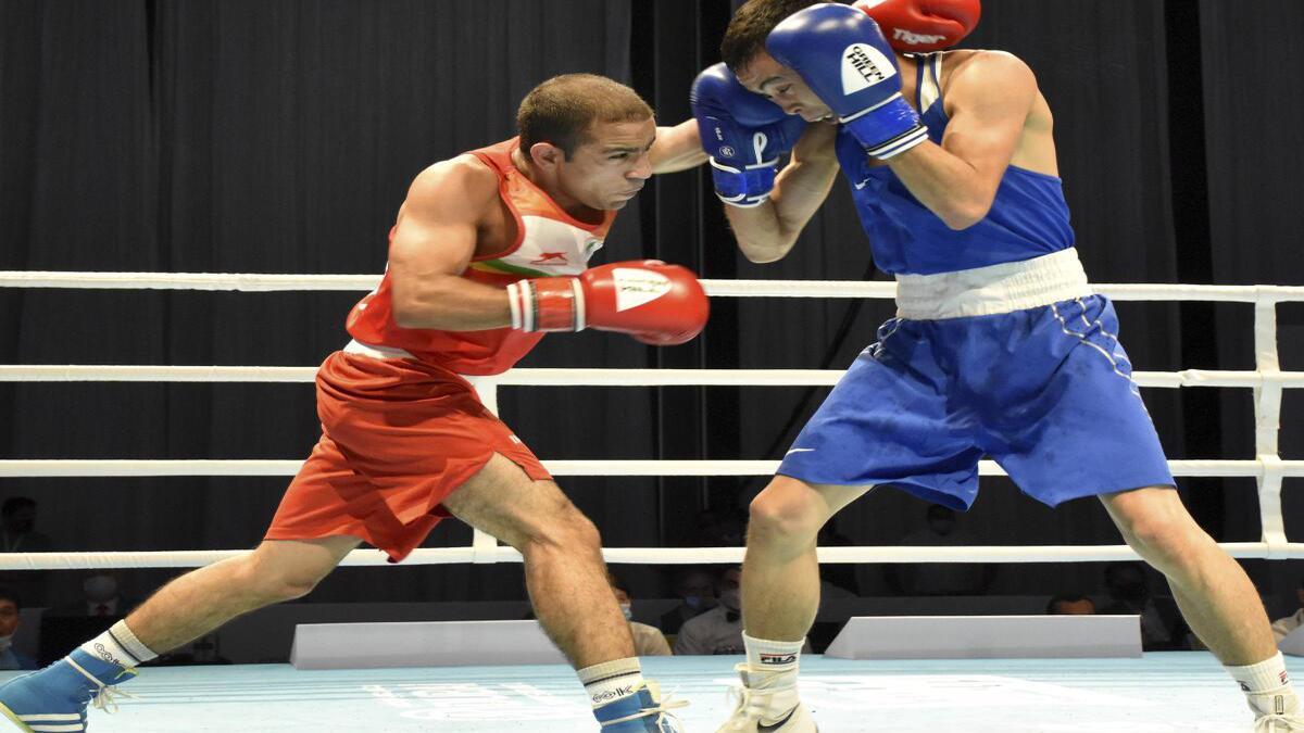 Amit Panghal, Shiva Thapa reach finals of Asian Boxing Championship