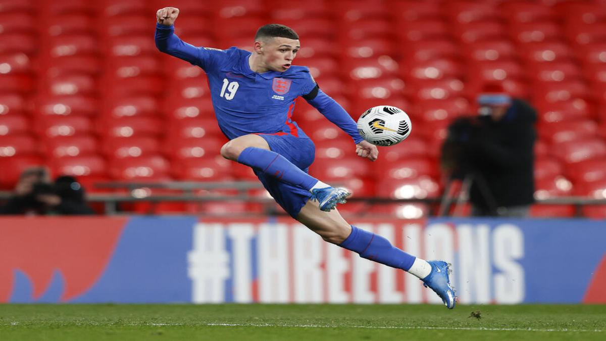 Phil Foden up for two PFA awards as Manchester City dominates shortlists