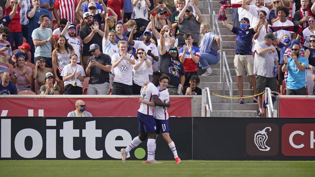 U.S. routs Costa Rica 4-0 to finish 4-game, 11-day stretch