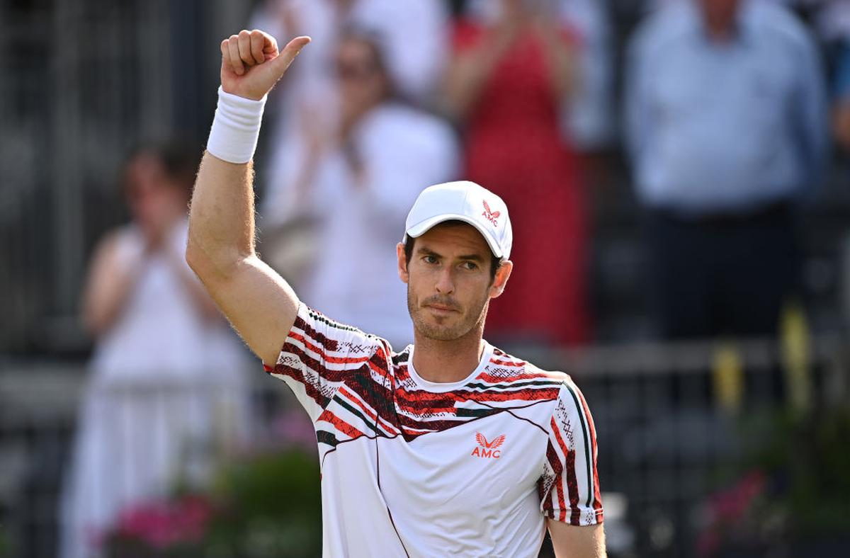 Andy Murray beats Paire on return to grass courts