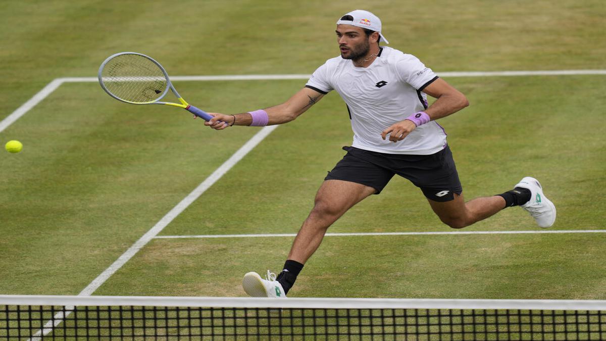 Matteo Berrettini ends Andy Murray's comeback at Queen's