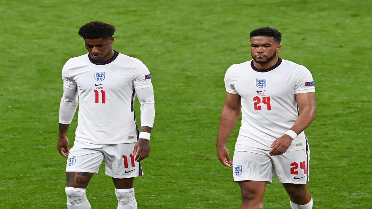 Euro 2020: England given reality check by gutsy Scotland in stalemate