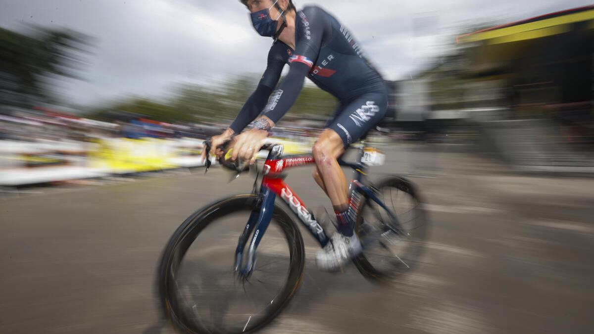 Tour de France 2021: Geraint Thomas crashes during third stage