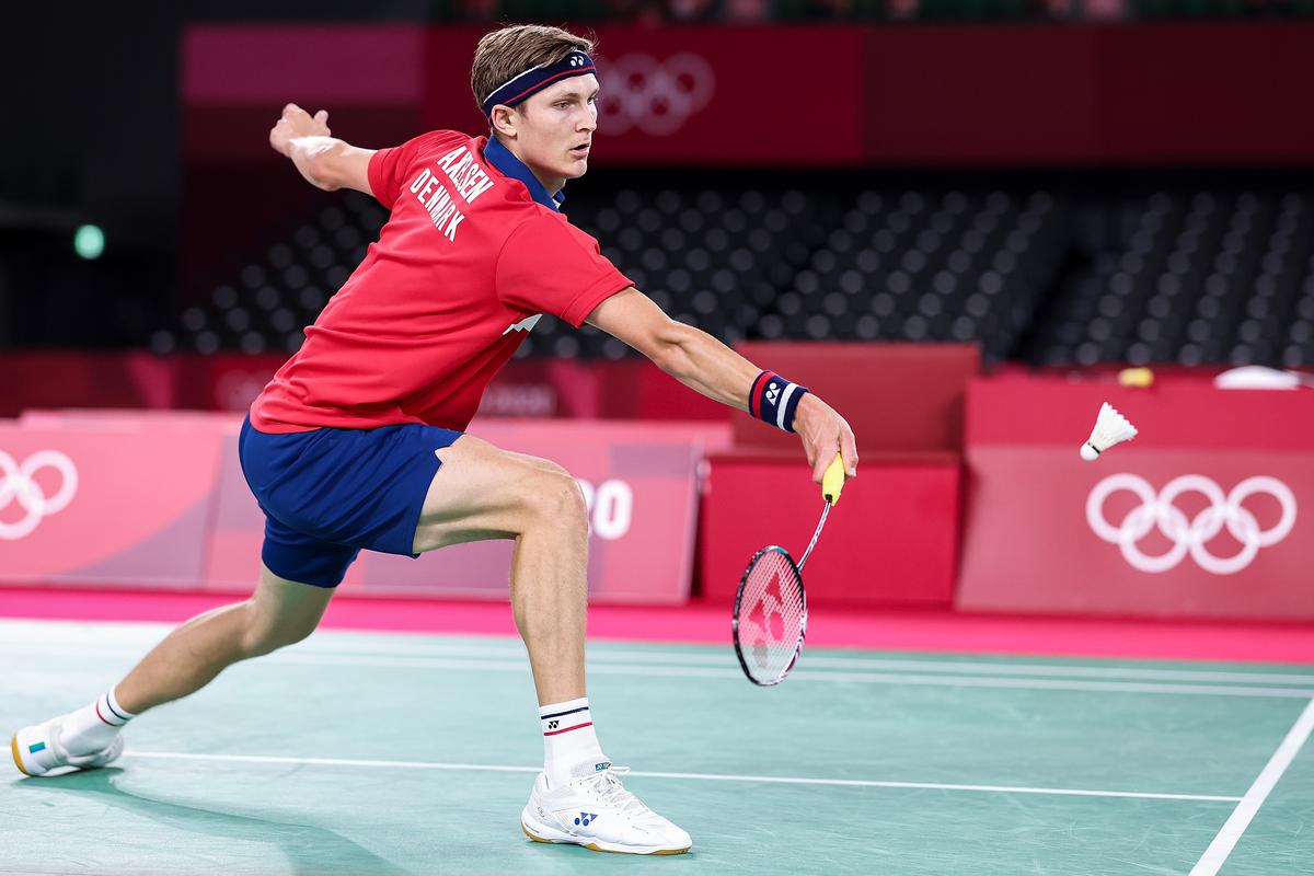 Viktor Axelsen reaches badminton singles semis at Tokyo Olympics