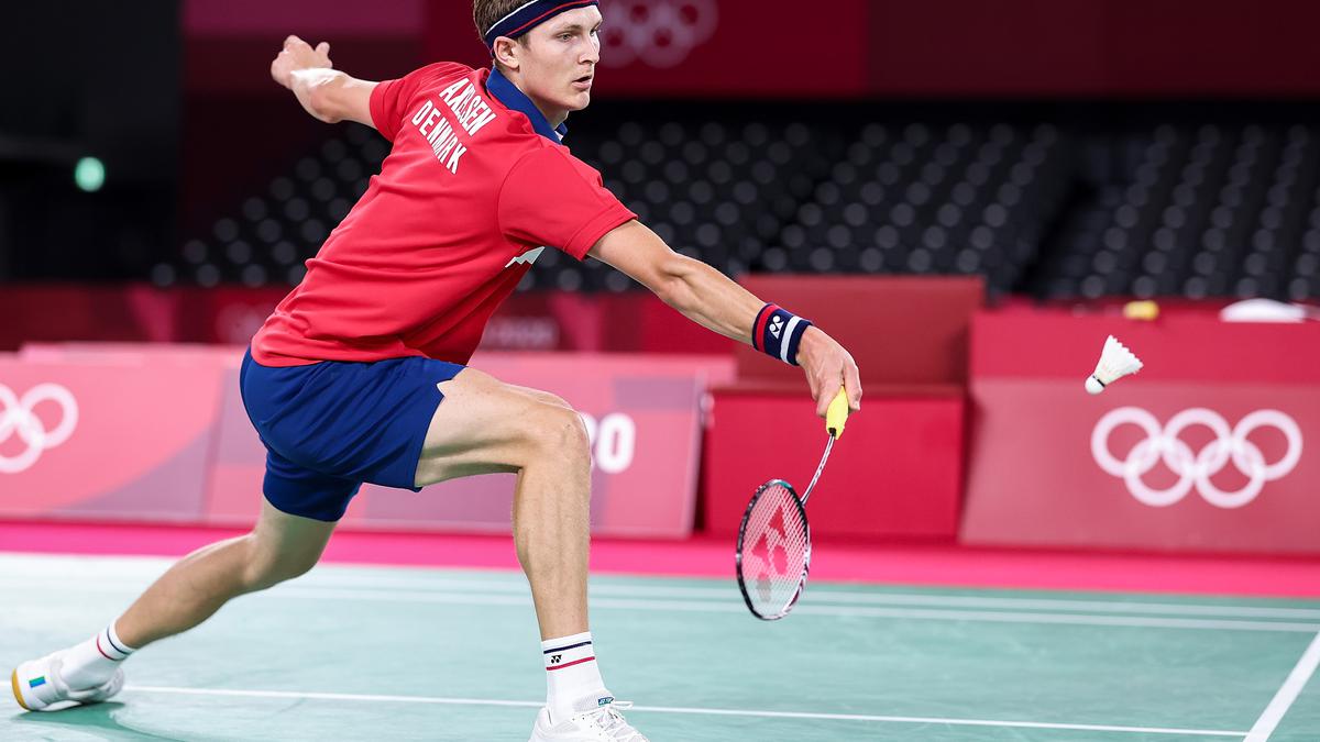 Viktor Axelsen reaches badminton singles semis at Tokyo Olympics