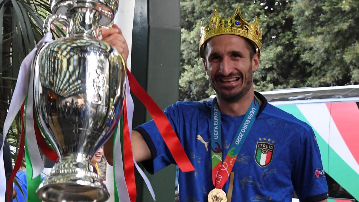 Serie A: Chiellini signs news contract with Juventus till 2023