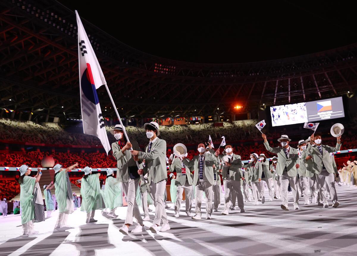 South Korea Misses Olympic Gold Medal Target But Praises No Clash With   2021 07 23T143543Z521768890SP1EH7N14JGHARTRMADP3OLYMPICS 2020 CEREMONY OPENINGJPG