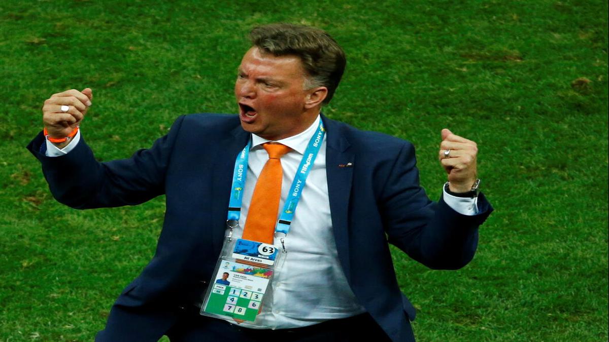 Van Gaal aiming to lead Dutch to World Cup glory