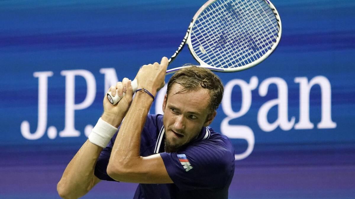 Daniil Medvedev makes strong start to US Open title bid