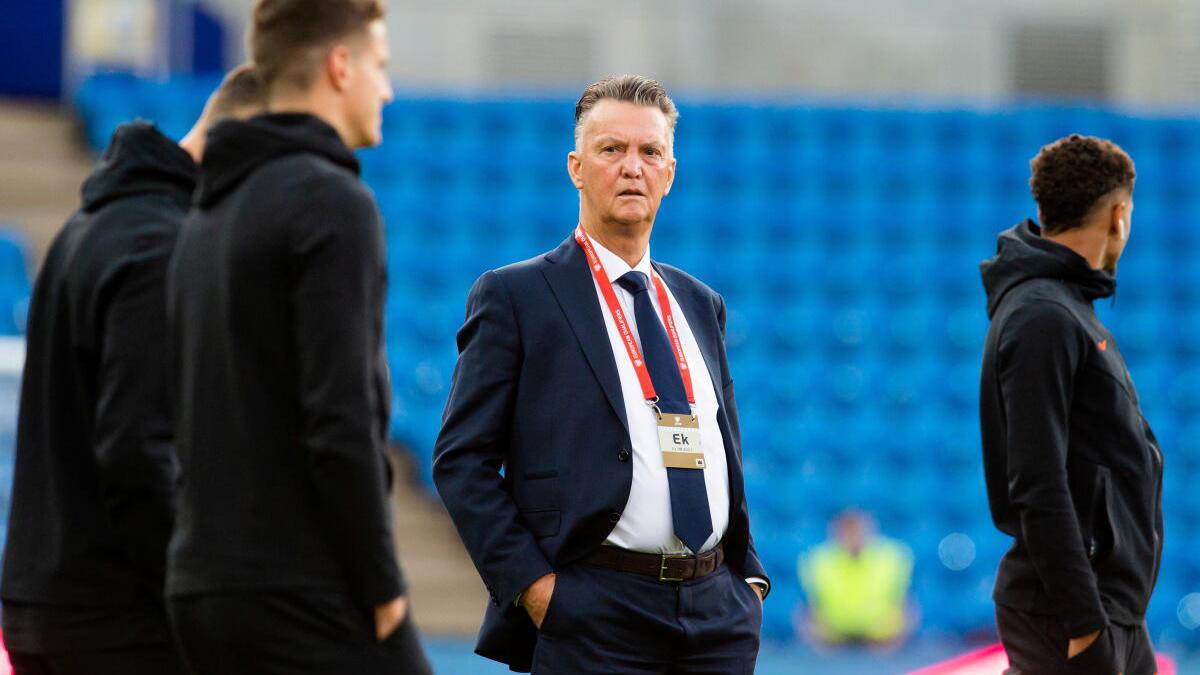 Van Gaal names two new faces in Dutch squad