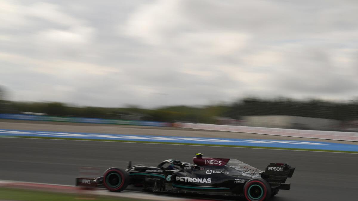 Turkish Grand Prix: Hamilton qualifies quickest but Bottas takes pole