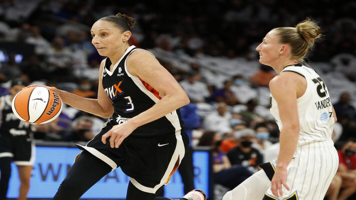 WNBA Finals: Sky beats Mercury 91-77 in first game