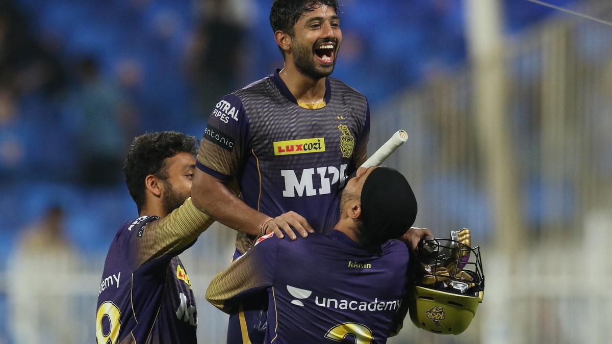 Kolkata beats Delhi to reach third IPL final, will take on CSK on Friday